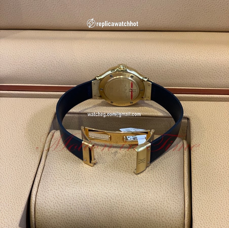 Hublot Classic Fusion 45, 42, 38, 33 mm Womens watch Quartz Yellow gold 1393.3 5
