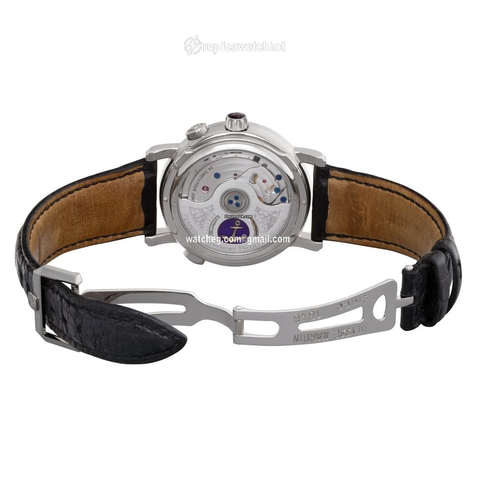 Ulysse Nardin GMT + - Perpetual Mens watch Unisex Automatic White gold 320-22 5