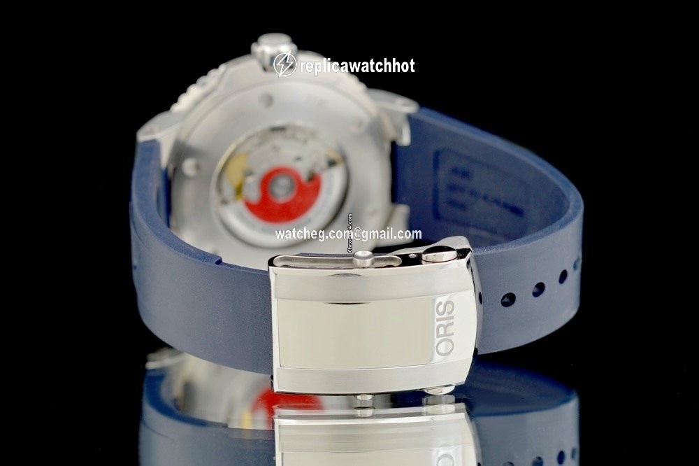 Oris Aquis Mens watch Unisex Automatic Steel 7730 5