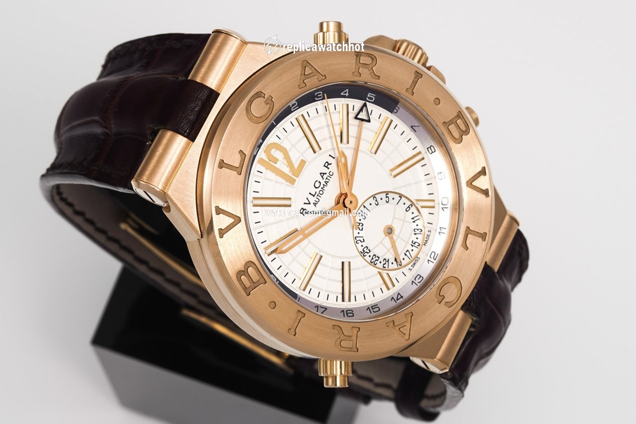 Bulgari Diagono Mens watch Unisex Automatic Rose gold DGP 40 G GMT 5