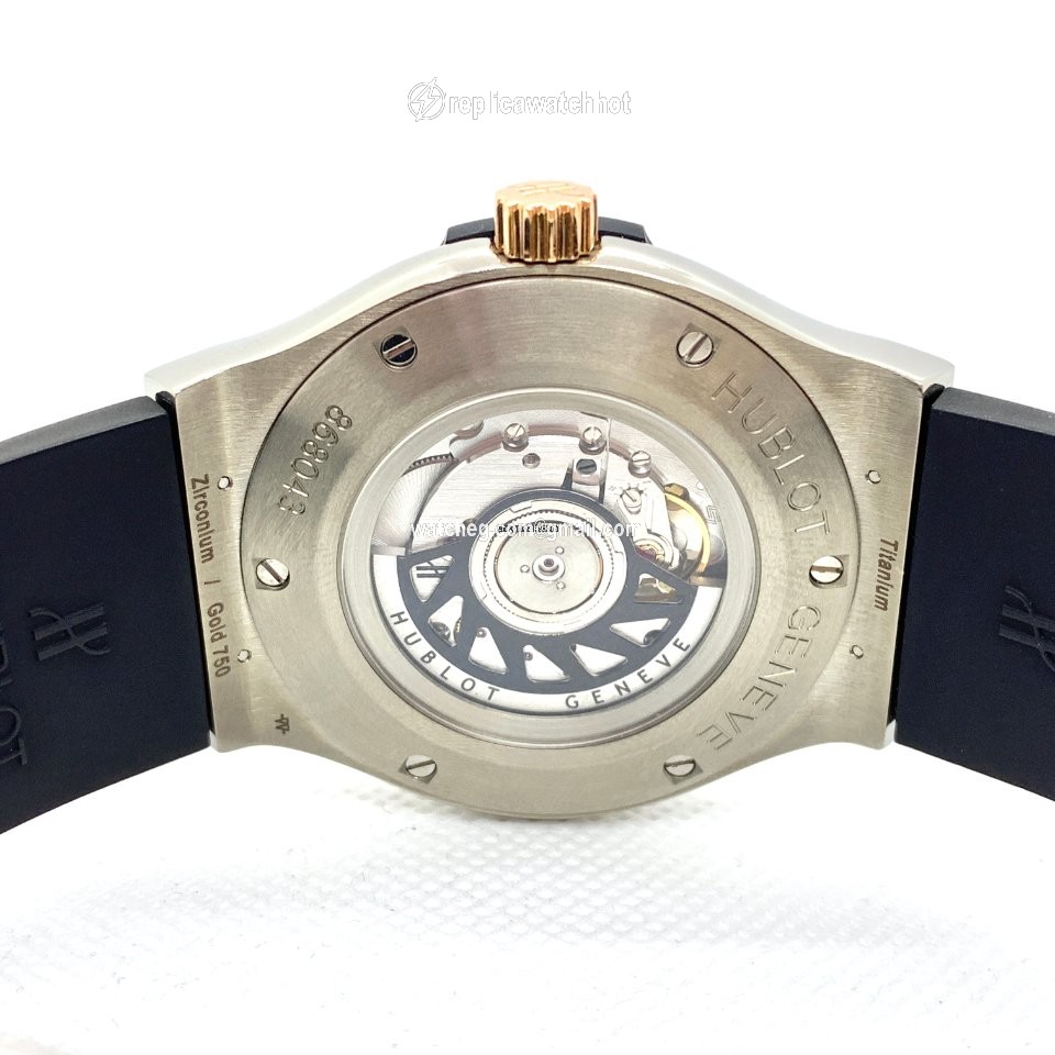 Hublot Classic Fusion 45, 42, 38, 33 mm Mens watch Unisex Automatic Titanium 511.NO.1180.RX 5