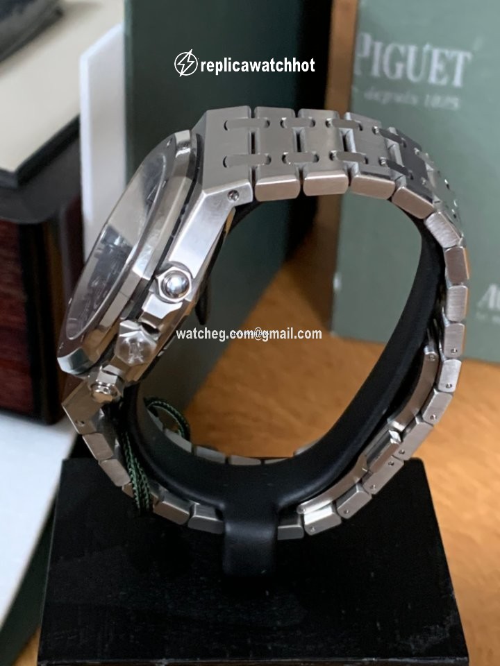Audemars Piguet Royal Oak Chronograph Mens watch Unisex Automatic Steel 26320ST.OO.1220ST.03 5