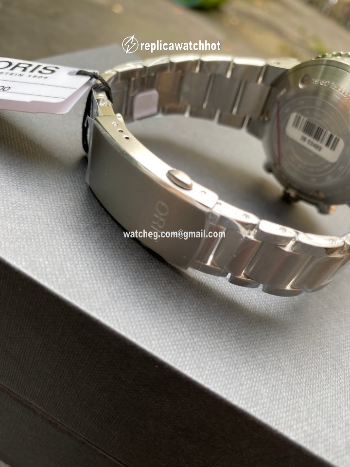 Oris Aquis Chronograph Mens watch Unisex Automatic Steel 01 774 7743 4155-07 8 24 05PEB 5