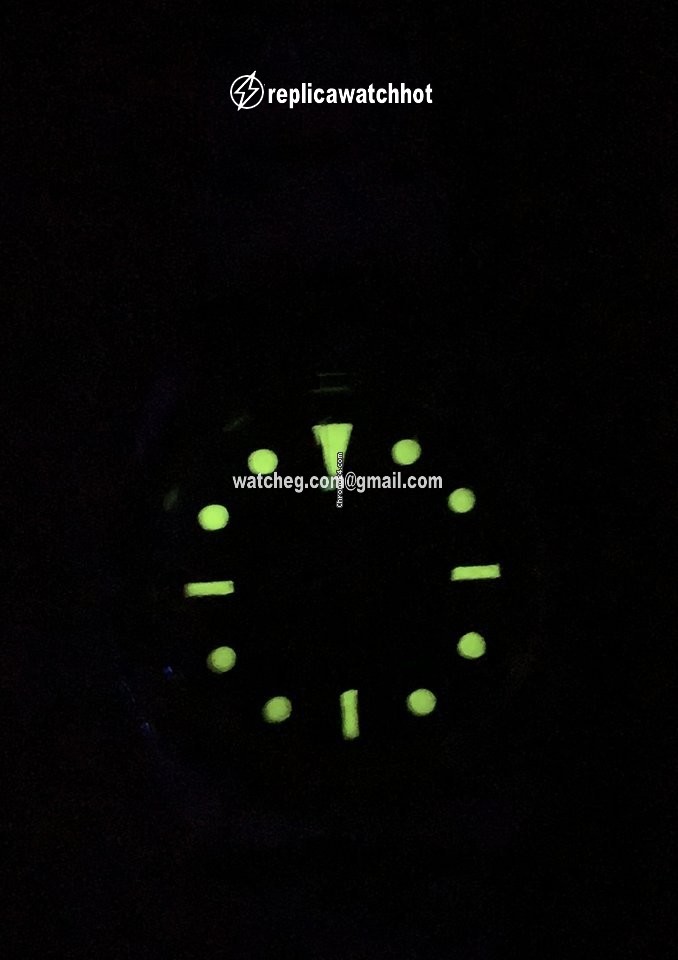 Rolex Submariner (No Date) Steel Automatic 6205 5