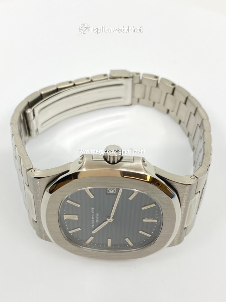 Patek Philippe Nautilus Mens watch Unisex Automatic Steel 3700 5