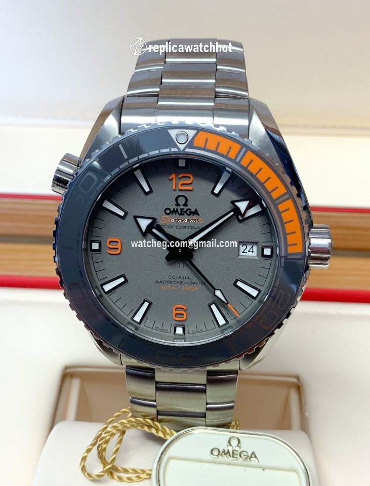 Omega Seamaster Planet Ocean Mens watch Unisex Automatic Titanium 215.90.44.21.99.001 5