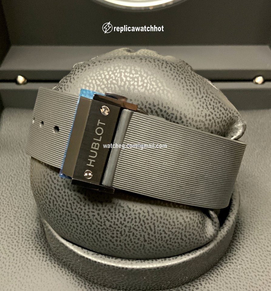 Hublot Big Bang 44 mm Mens watch Unisex Automatic Ceramic 301.CI.1770.RX 5
