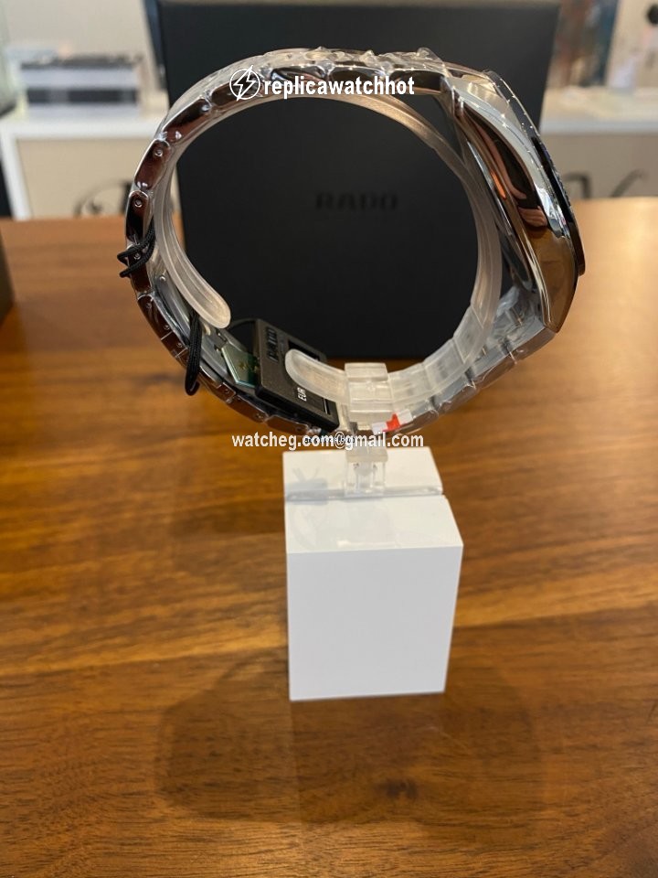 Rado HyperChrome Chronograph Mens watch Unisex Quartz Steel R32259153 5