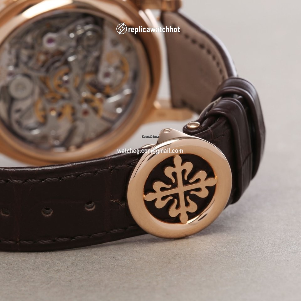 Patek Philippe Perpetual Calendar Chronograph Mens watch Unisex Manual winding Rose gold 5204R-001 5