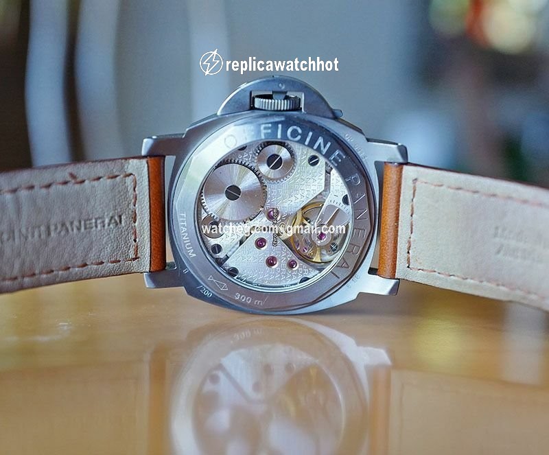 Panerai Special Editions Manual winding Titanium PAM 36 5