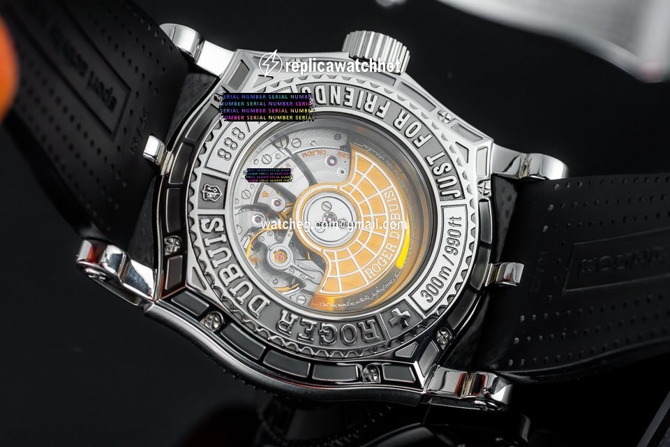 Roger Dubuis Easy Diver Mens watch Unisex Automatic Steel SE46 149 5