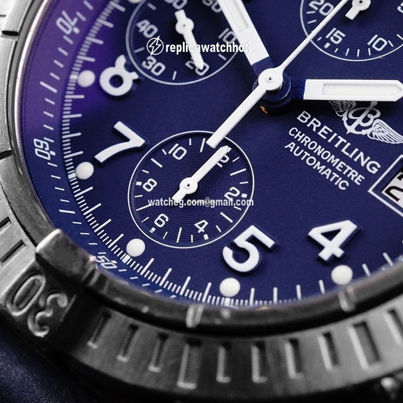 Breitling Avenger Mens watch Unisex Automatic E13360 5