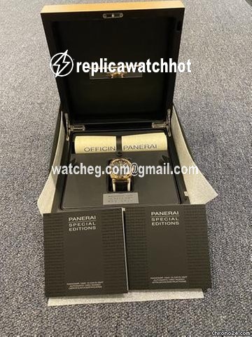 Panerai Special Editions Mens watch Unisex Manual winding Rose gold PAM00625 5