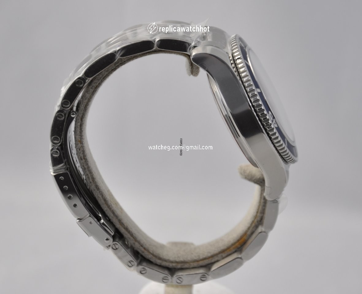 Breitling Superocean Mens watch Unisex Automatic Steel A13311D1 C971 161A 5