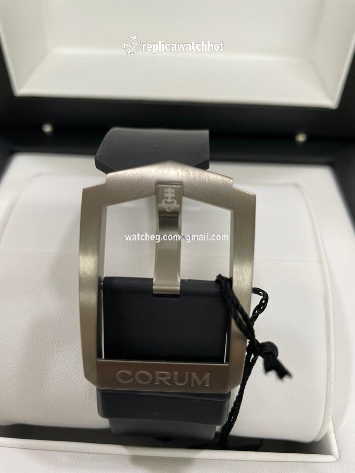 Corum Admirals Cup Challenger Mens watch Unisex Automatic Titanium 171.951.95 0061 AK12 5