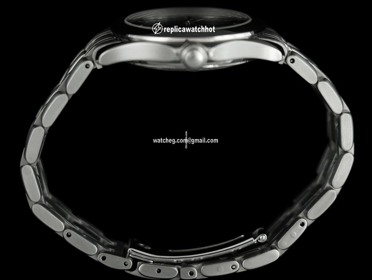 Omega Seamaster Diver 300 M Mens watch Unisex Quartz Steel 7687 5