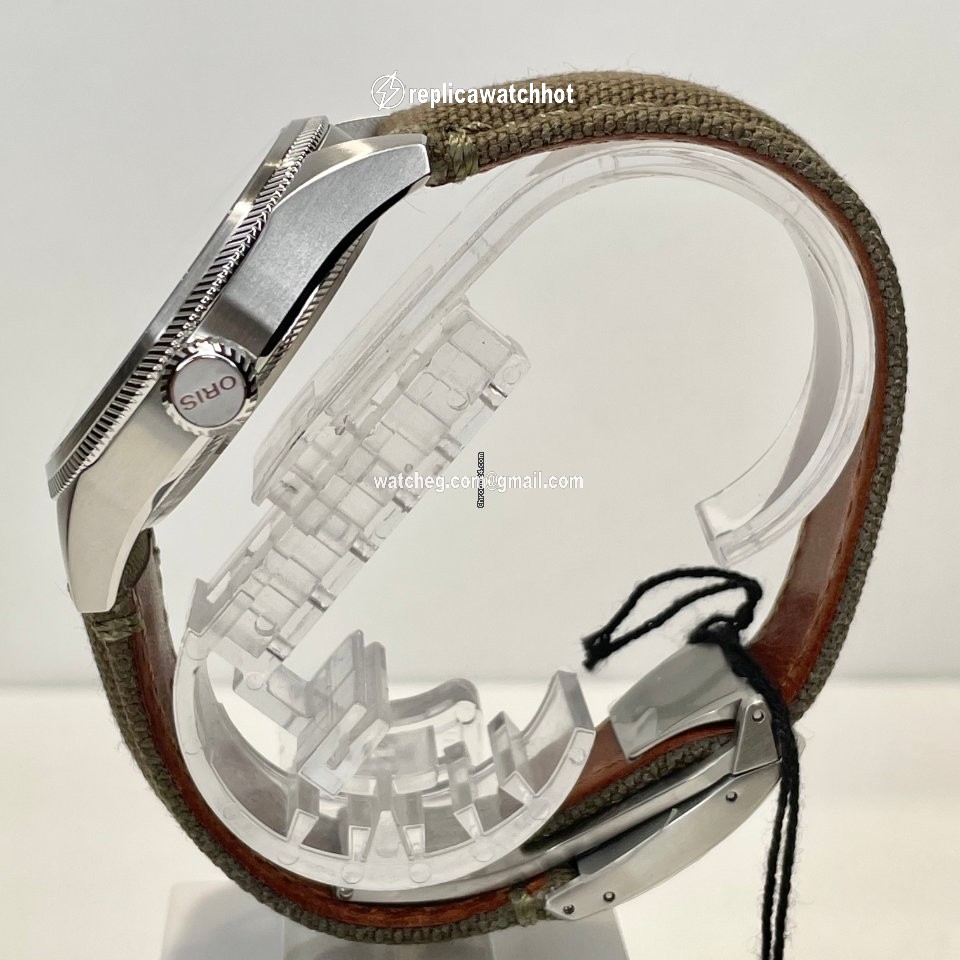 Oris Big Crown ProPilot Date Mens watch Unisex Automatic Steel 01 751 7761 4164-07 3 20 03LC 5