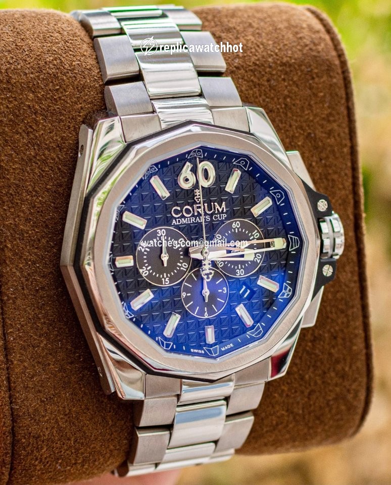 Corum Mens watch Unisex Automatic Titanium 132.201.04 V200 AN10 5