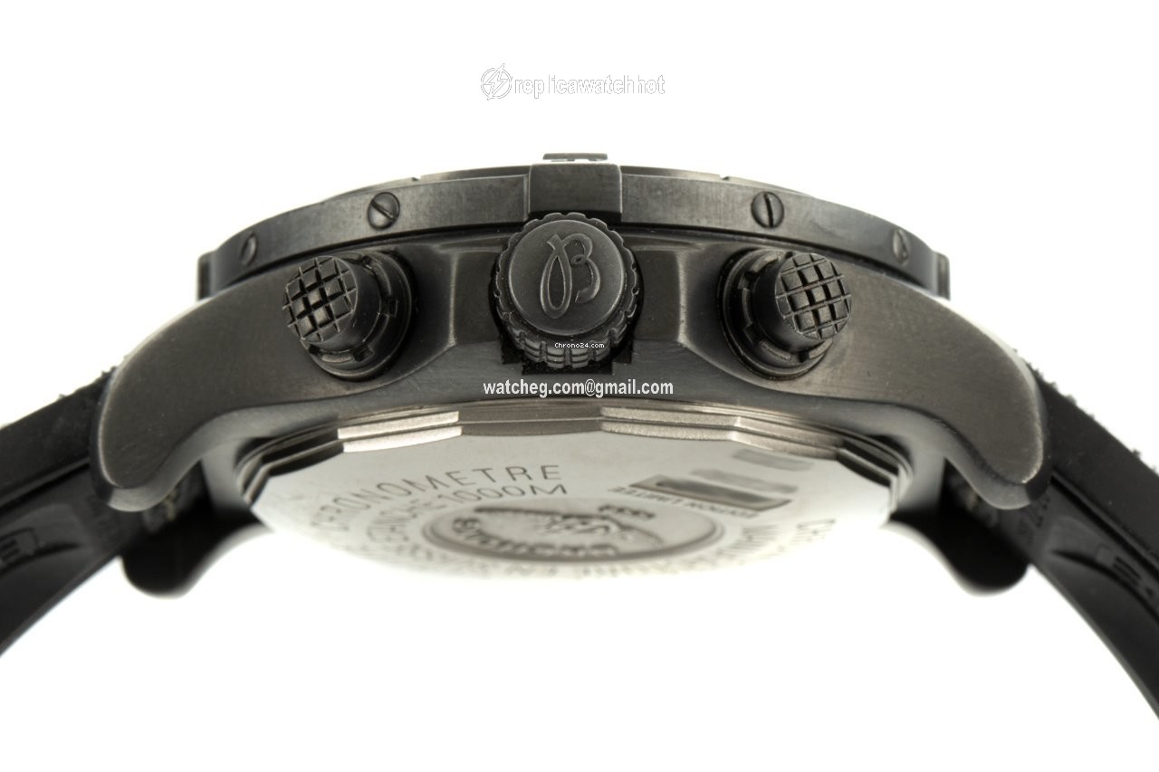 Breitling Avenger Seawolf Mens watch Unisex Quartz Steel M73390 5