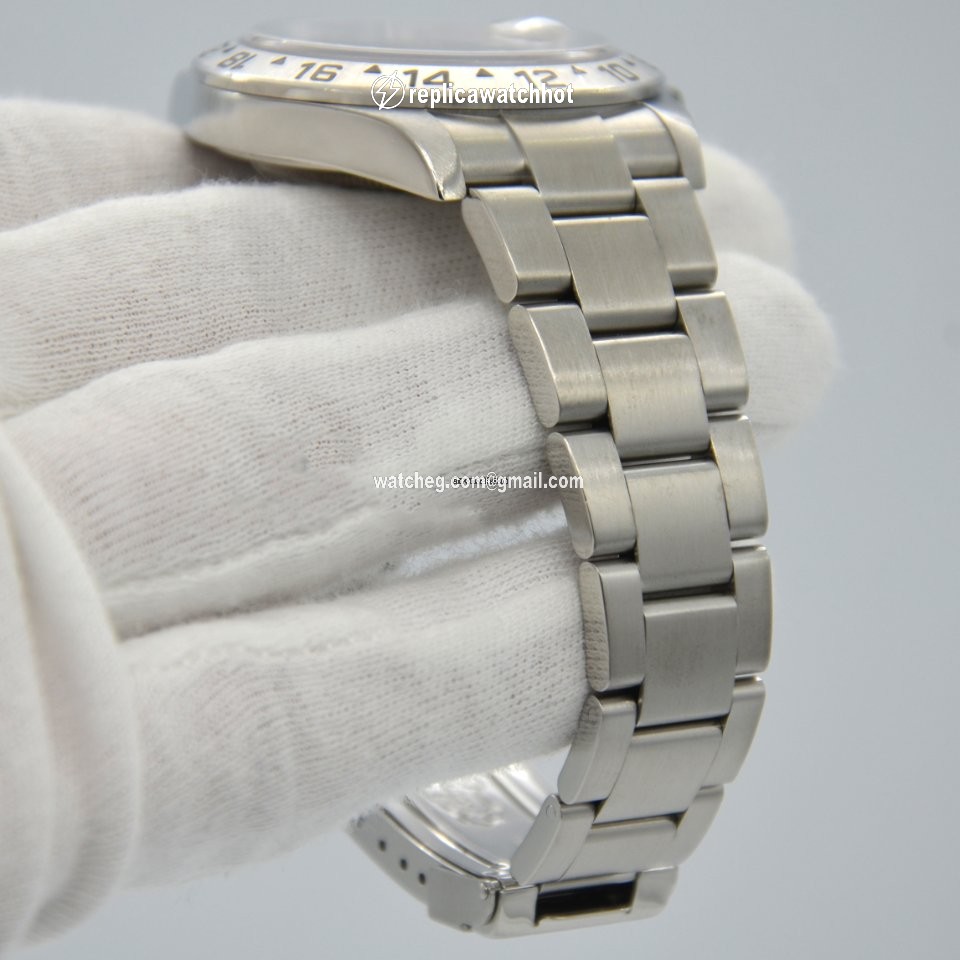 Rolex Explorer II Mens watch Unisex Steel Automatic 16570 EXPLORER II 5