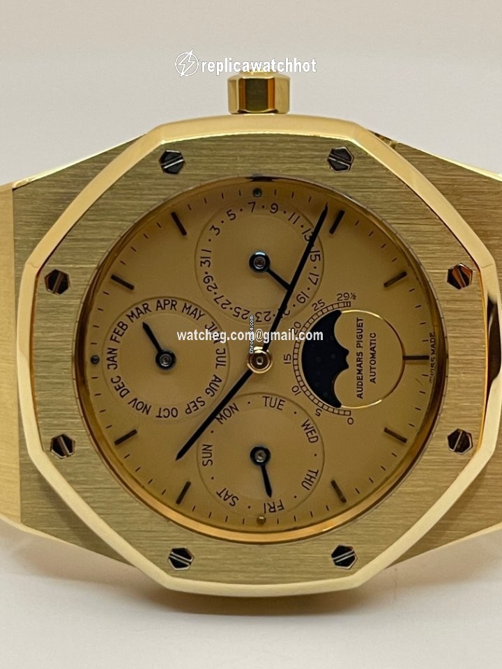 Audemars Piguet Royal Oak Perpetual Calendar Mens watch Unisex Automatic Yellow gold 25654BA 5