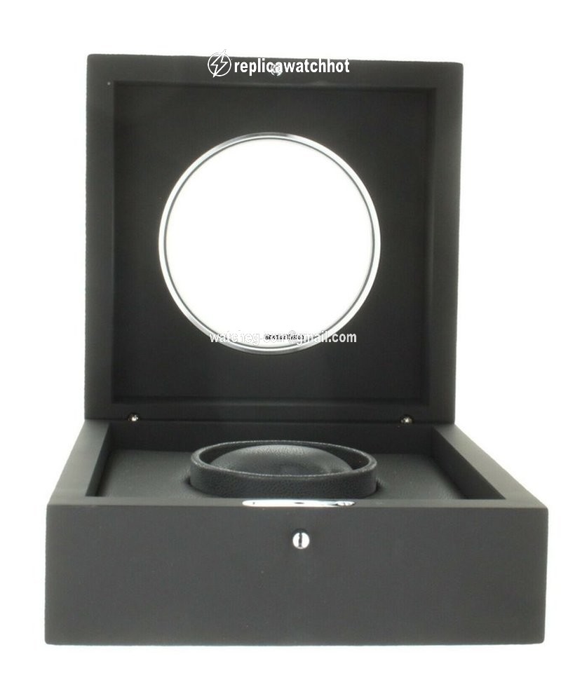 Hublot Classic Fusion Blue Mens watch Unisex Automatic Ceramic 542.CM.7170.LR 5