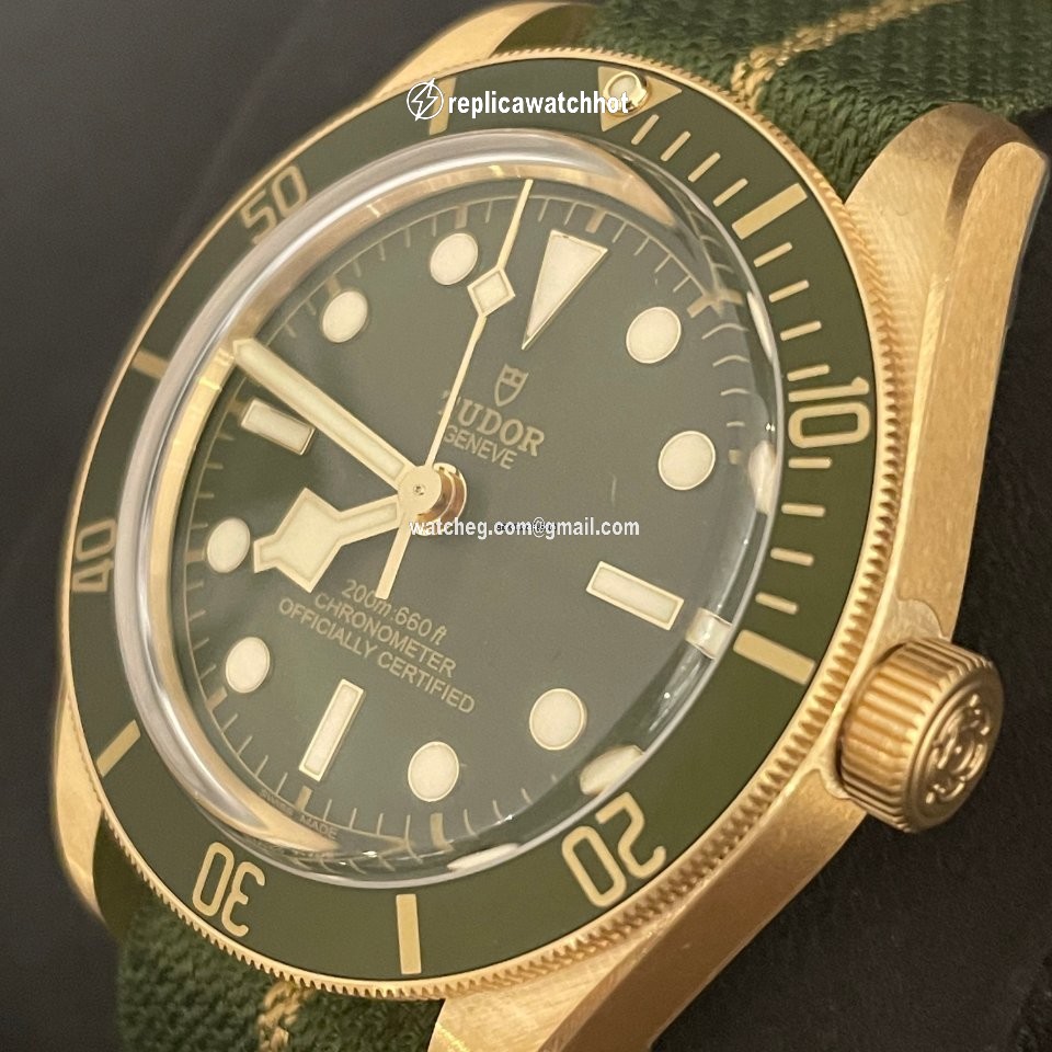 Tudor Black Bay Fifty-Eight Mens watch Unisex Automatic Yellow gold M79018V 5
