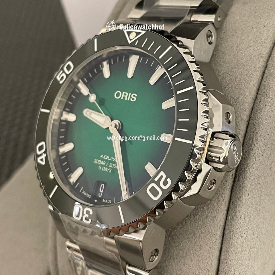 Oris Aquis Date Mens watch Unisex Automatic Steel 01 400 7769 4157 07 8 22 09PEB 5