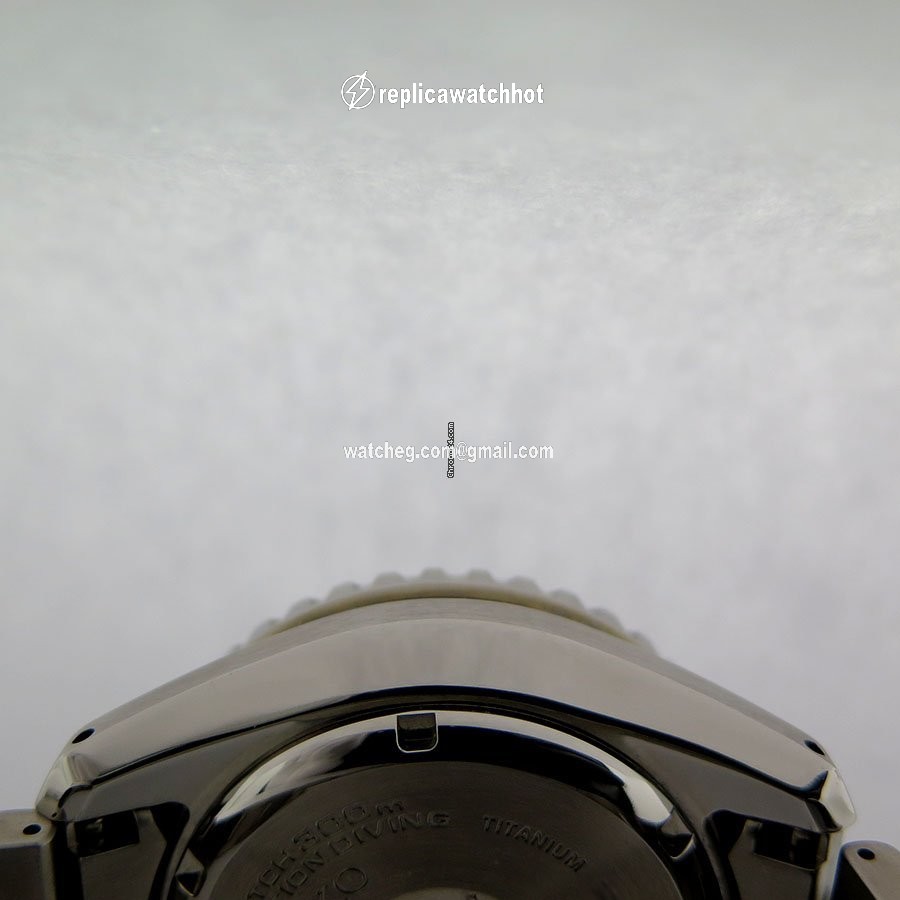 Seiko Prospex Titanium SBDB039 5