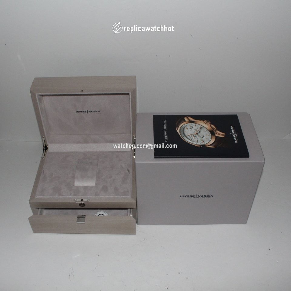 Ulysse Nardin Mens watch Unisex Automatic White gold 330-48 5