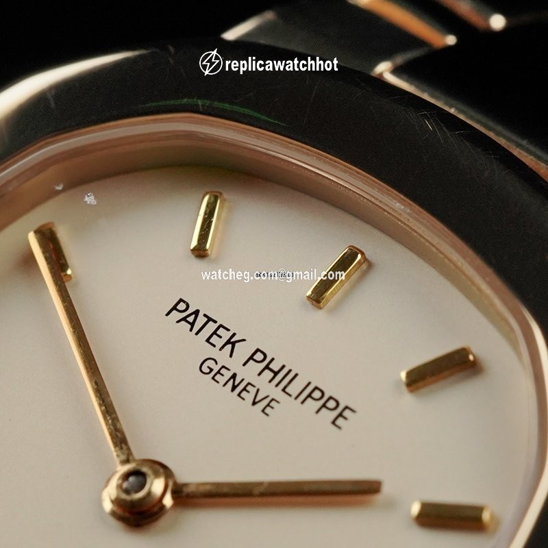 Patek Philippe Nautilus Womens watch Quartz Yellow gold 4700 051J 5