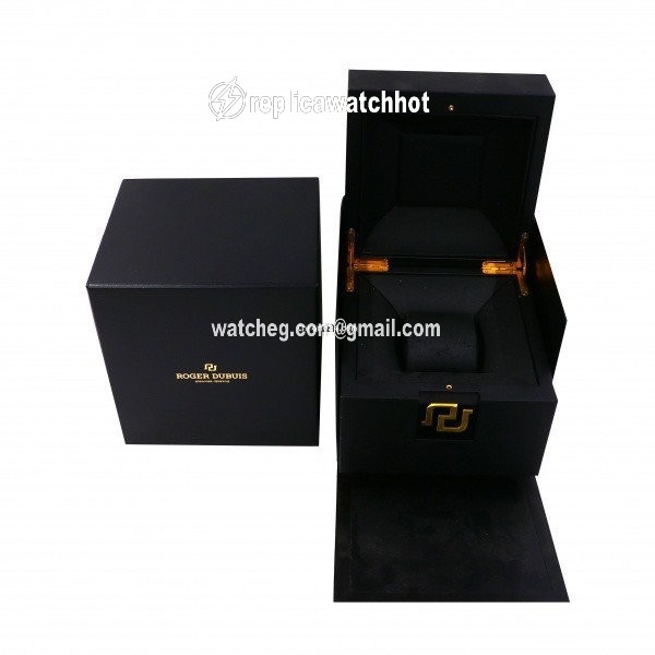Roger Dubuis La Monegasque Automatic Steel RDDBMG0005 5