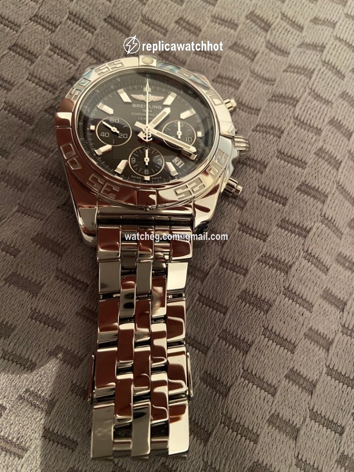 Breitling Chronomat 44 Mens watch Unisex Automatic Steel AB011012.M524.375A 5