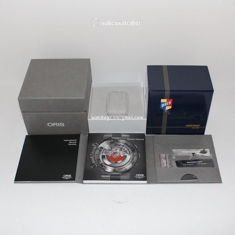 Oris Divers Sixty Five Mens watch Unisex Automatic Steel 01 733 7707 4356-07 8 20 17 5