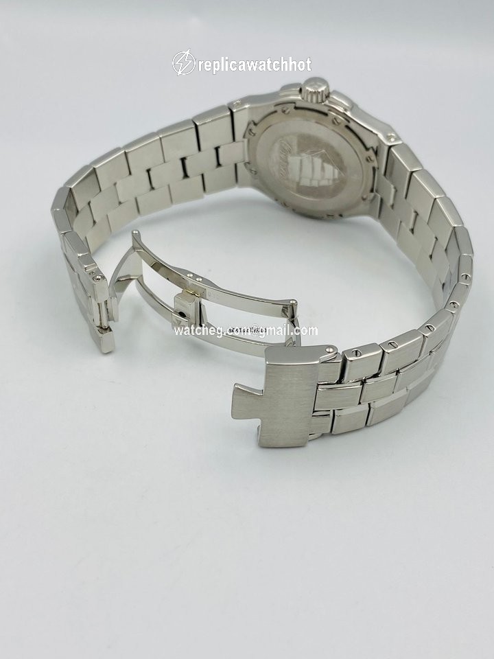 Vacheron Constantin Overseas Mens watch Unisex Automatic Steel 42052 423A 5