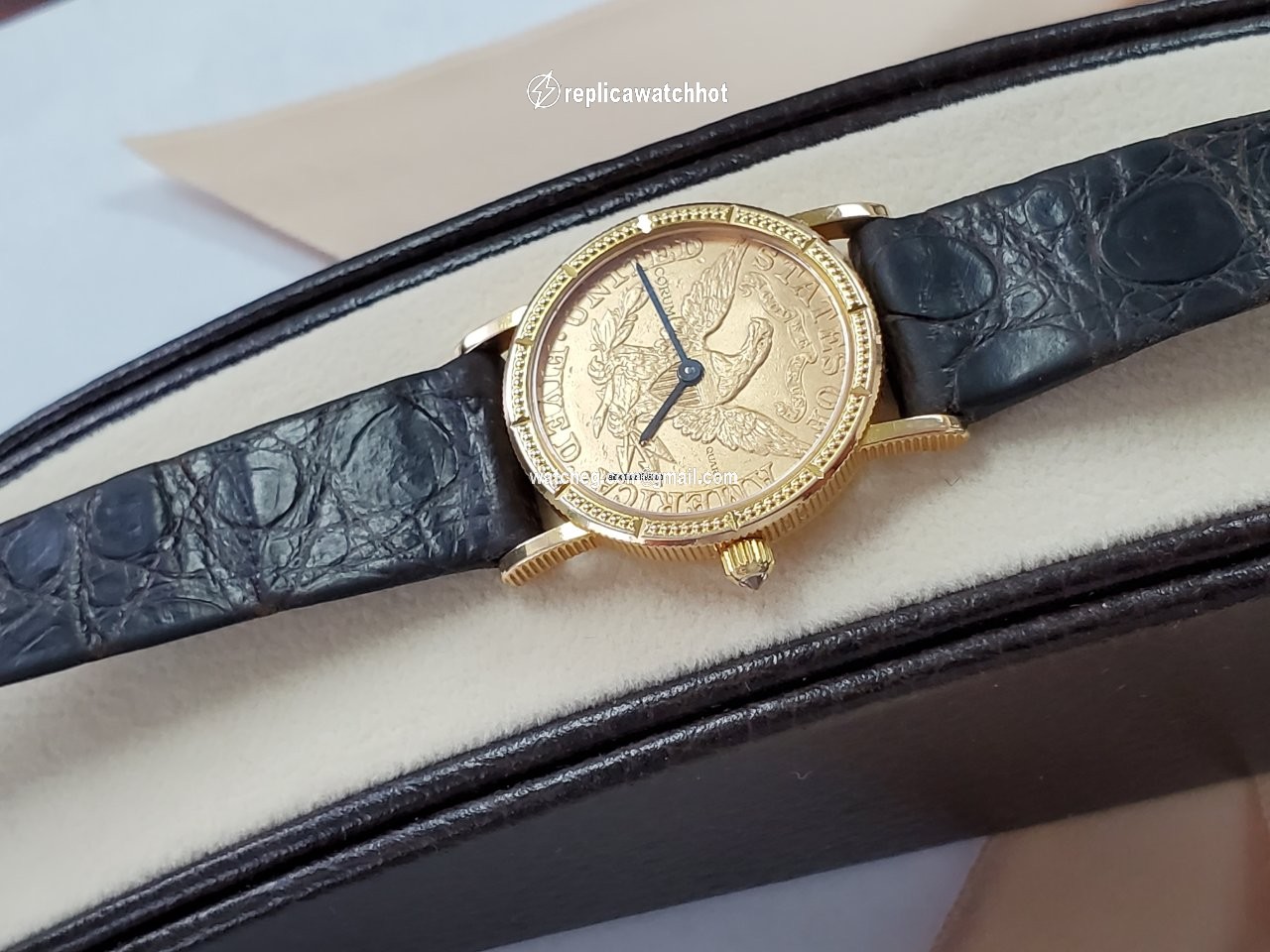 Corum Coin Watch Womens watch Manual winding Yellow gold 293.645.56 0001 MU51 5