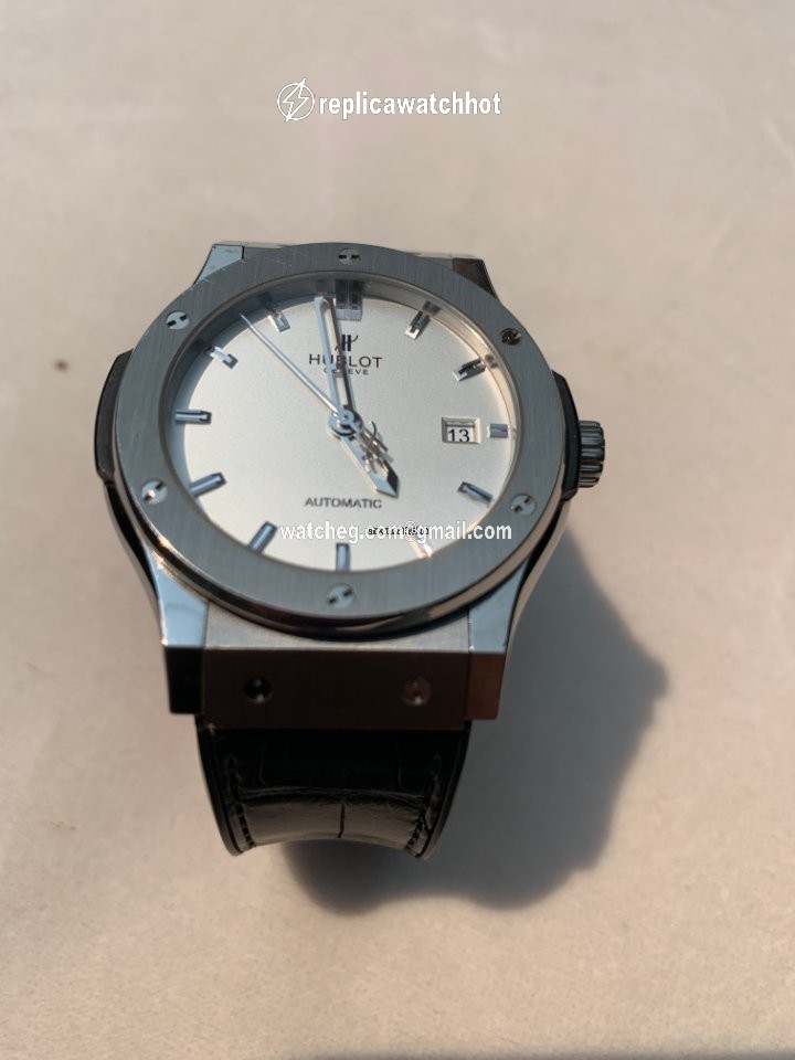 Hublot Classic Fusion 45, 42, 38, 33 mm Mens watch Unisex Automatic Titanium 542.NX.2610.LR 5
