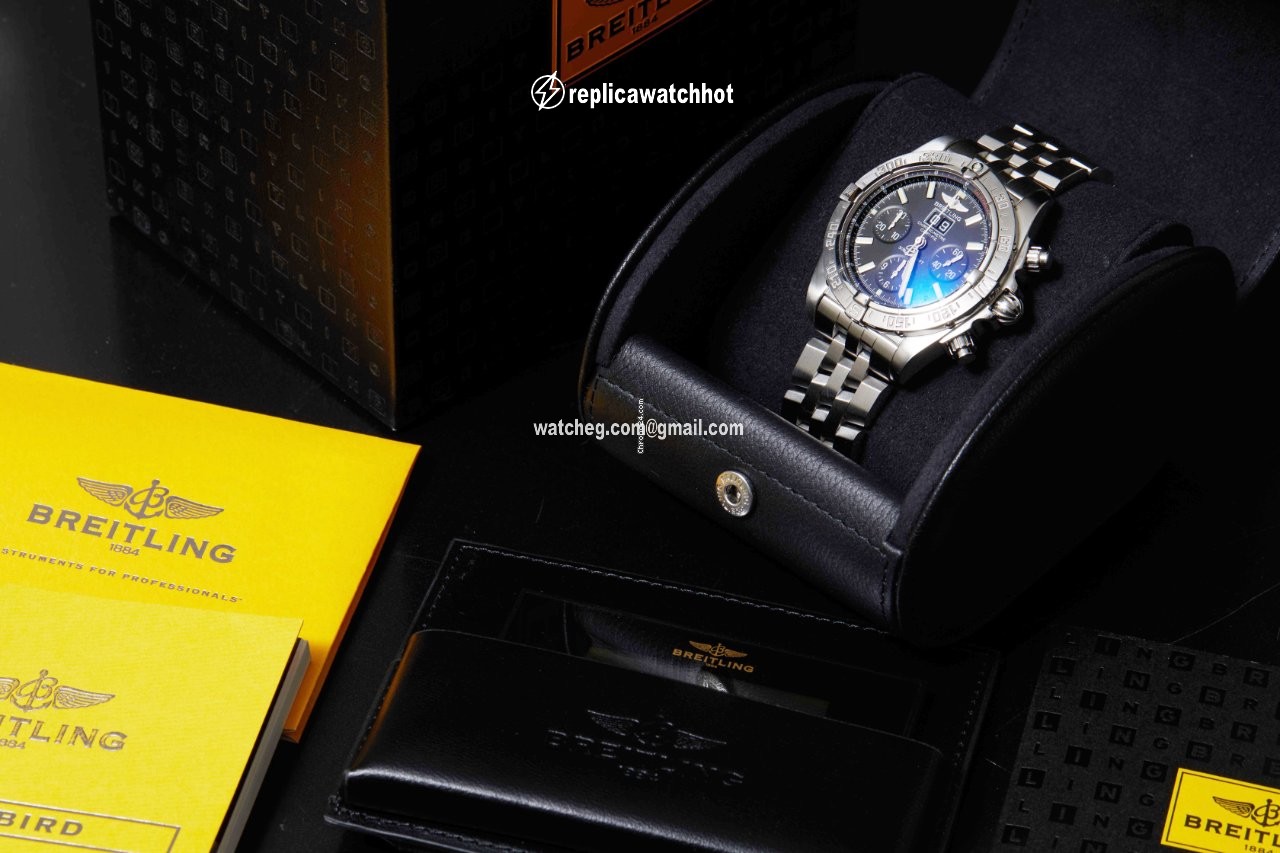Breitling Blackbird Mens watch Unisex Automatic Steel A4435910 B811 5