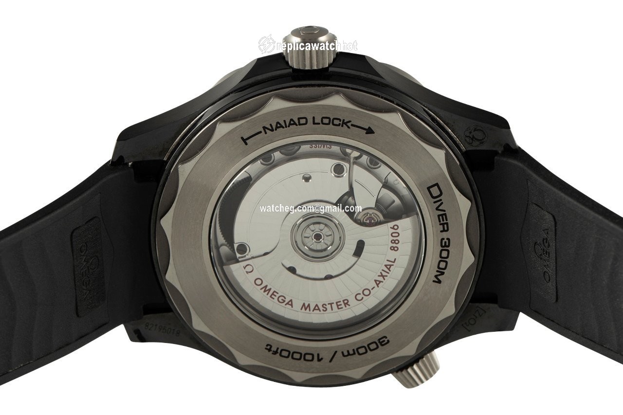 Omega Seamaster Diver 300 M Mens watch Unisex Automatic Ceramic 210.92.44.20.01.001 5