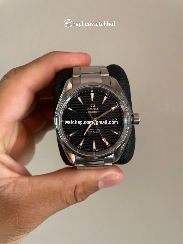 Omega Seamaster Aqua Terra Mens watch Unisex Automatic Steel 231.10.42.21.01.006 5