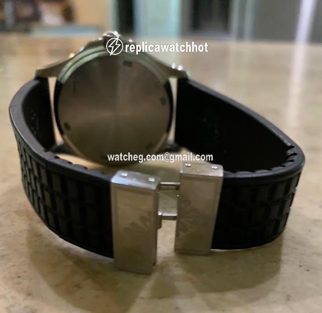 Patek Philippe Aquanaut Mens watch Unisex Quartz Steel 5064 5