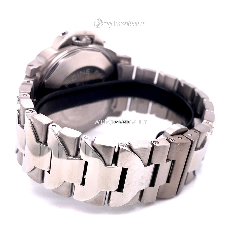 Panerai Luminor Marina Automatic Mens watch Unisex Automatic Steel PAM 00051 5