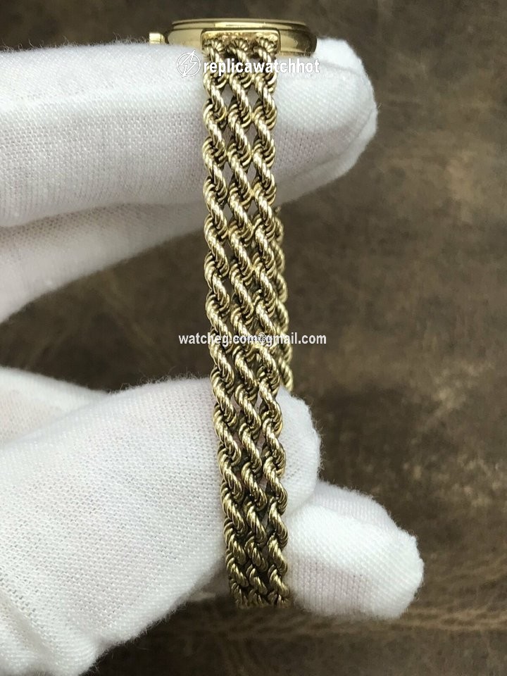 Omega Quartz Yellow gold 14K 5