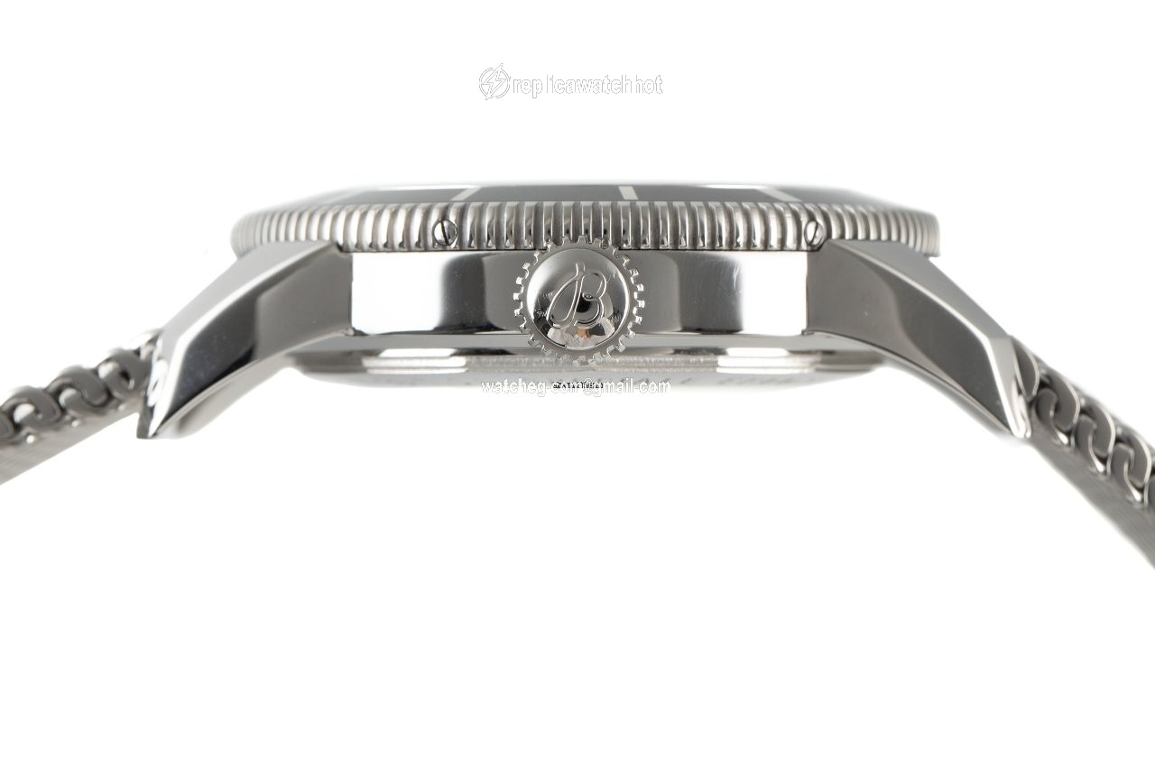 Breitling Superocean Heritage 46 Mens watch Unisex Automatic Steel A17320-108 5