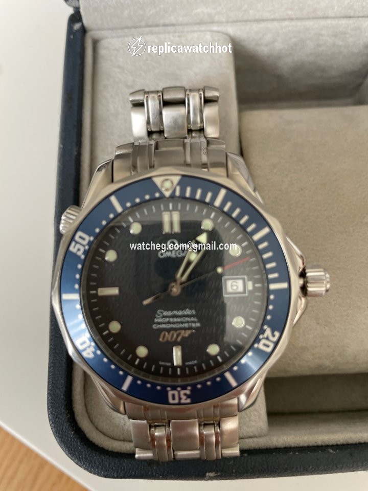 Omega Seamaster Diver 300 M Mens watch Unisex Automatic Steel 25378000 5