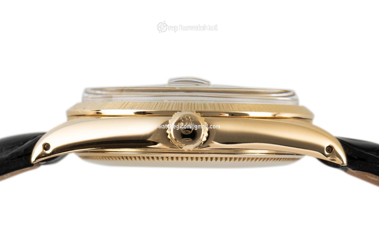Rolex Oyster Perpetual Date Mens watch Unisex Yellow gold Automatic 1511 5