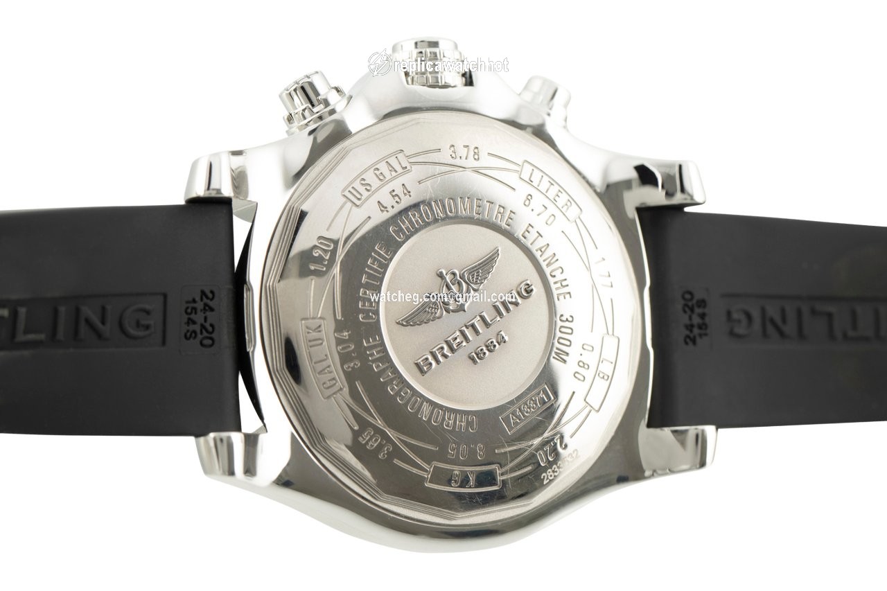 Breitling Super Avenger II Mens watch Unisex Automatic Steel A1337111 BC29 5