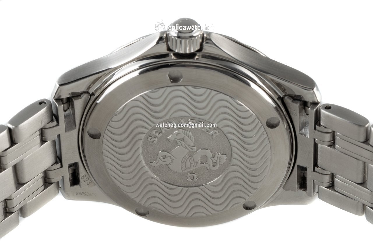 Omega Seamaster Diver 300 M Mens watch Unisex Quartz Steel 2514.50.00 5