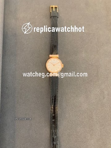 Patek Philippe Vintage Womens watch Manual winding Yellow gold 143 5