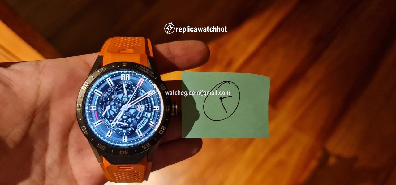 TAG Heuer Connected Titanium SAR8A80.FT6057 5